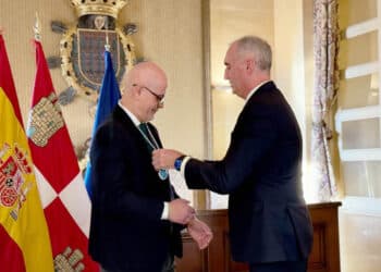 "Estoy aquí para ayudar y colaborar, y sobre todo para aprender y hacer que, entre todos, la gestión mejore y funcione de la manera más eficiente", señala