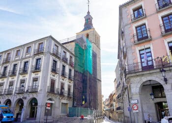La iglesia de San Miguel, de obras. / HÉCTOR CRIADO