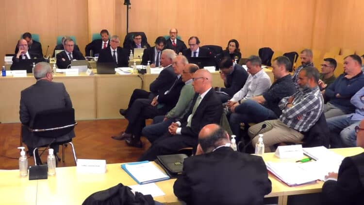 Absueltos los 16 acusados por la muerte de seis mineros en el accidente de 2013 en el Pozo Emilio 1 La sentencia también absuelve a las aseguradoras y a la propia empresa de su responsabilidad civil.