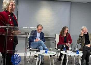 Moderadora y ponentes mesa redonda sobre despoblacion CSM