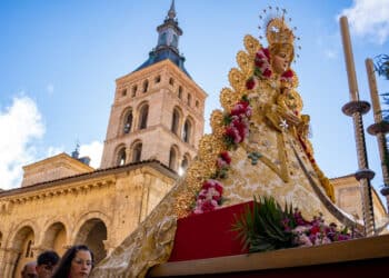 Procesión 25 Aniversario de la Hermandad del Rocío de Segovia - Héctor Criado