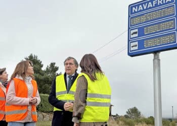 Jennifer Berzal, Jesús Puerta y Raquel Alonso, en el Puerto de Navafría. / JCYL