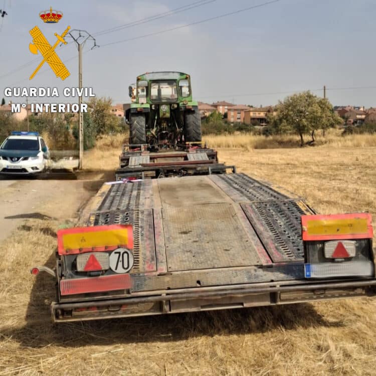 Dos detenidos y un investigado como presuntos autores de robar efectos en explotaciones agrícolas y talleres mecánicos 1 Operación ‘Batterie-Garage’ / GUARDIA CIVIL