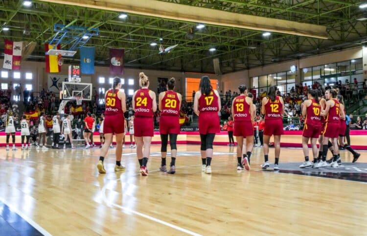 Discrepancias políticas por el preolímpico de baloncesto 1 Un instante del preolímpico entre España y Canadá./E.A