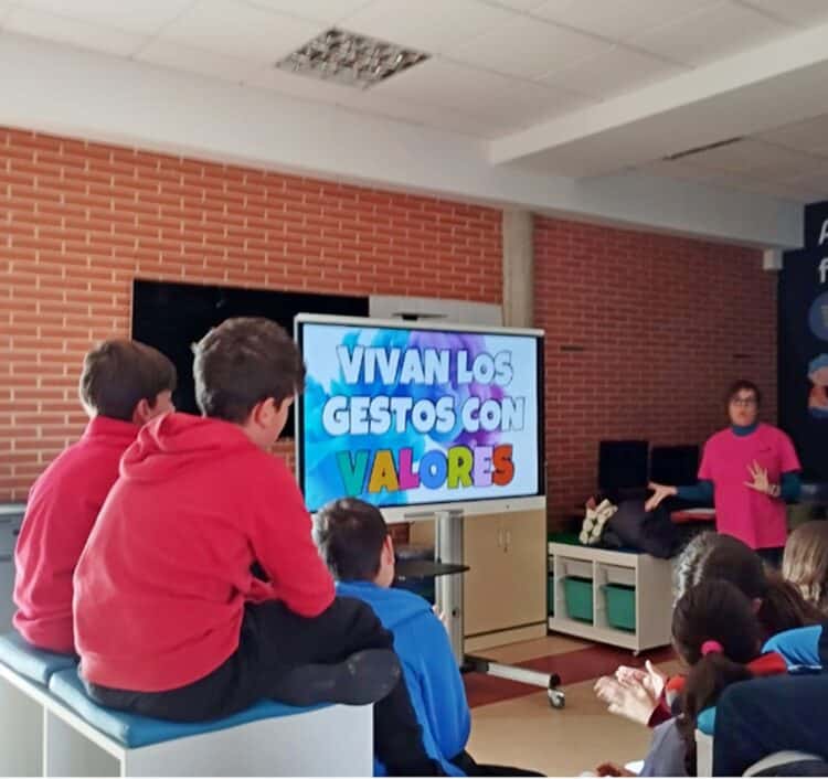 Taller de convivencia celebrado en el colegio de Trescasas / JCYL