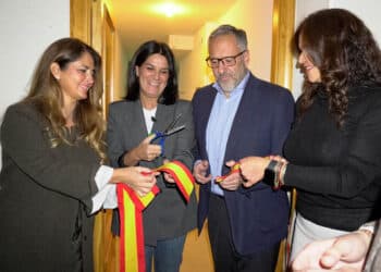 Susana Suárez, María Ruiz, Carlos Pollán y Fuencisla Arevalo inauguran la nueva sede de Vox. / Héctor Criado