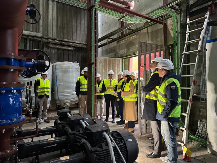 El consejero de Medio Ambiente, Vivienda y Ordenación del Territorio visita las obras de modernización de la central / JCYL