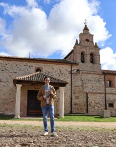 Antonio Arcadio García presenta su libro ‘A Devoción’ en Carbonero el Mayor 3 Ermita de Carbonero el Mayor / LOURDES MATARRANZ