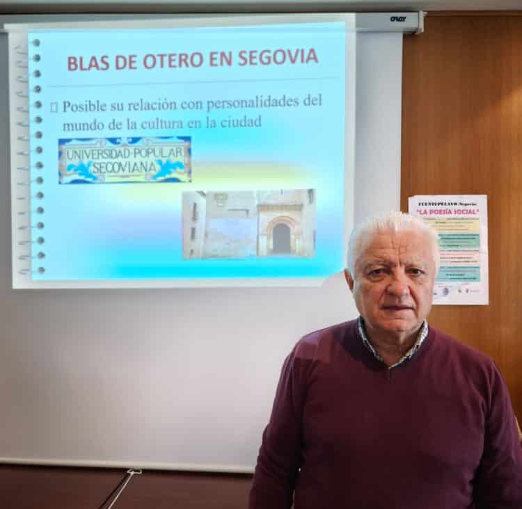 Juan Cruz imparte una charla acerca del poeta Blas de Otero / E.A.