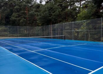 Finaliza la rehabilitación integral de la pista de tenis en San Rafael / AYTO. EL ESPINAR