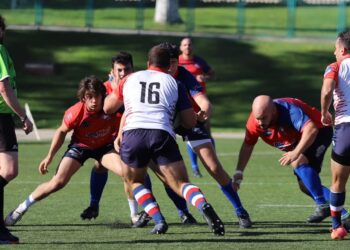 Un instante del duelo entre RAC Lobos y Olímpico de Pozuelo./RAC LOBOS