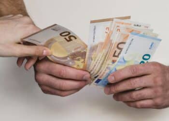 Confirmado: los sueldos están subiendo en España