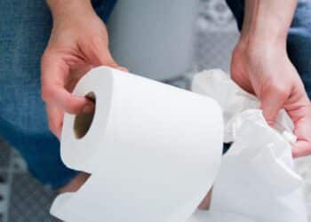 Despiden a un trabajador por ir al baño demasiado tiempo