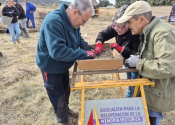 Localizan la fosa común de dos republicanos asesinados y desaparecidos en Vegas de Matute / ARMH