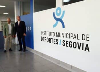 Jesús Garrido (i) y José Mazarías, en la sede del Instituto Municipal de Deportes. / IMD