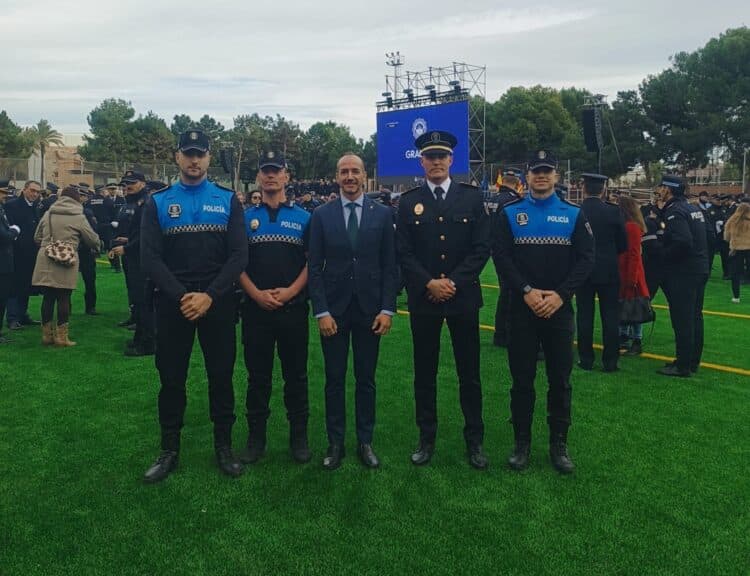 Paiporta reconoce el trabajo de la Policía Local de Segovia 1 09 2w