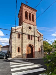 Siguiendo el arroyo San Medel (II) 8 Iglesia de San Juan Bautista, en La Lastrilla.