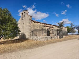 Las tres partes de Espirdo 6 Ermita de Nuestra Señora de Veladiez, en Espirdo.