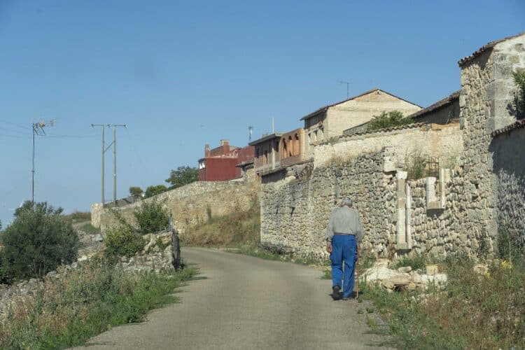 El programa beneficia a 69.536 personas, el 71% en municipios de menos de 1.000 habitantes. / Miriam Chacón