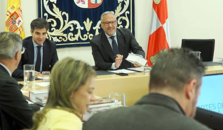 Reunión del Patronato de la Fundación de Castilla y León, hoy. / R. Valtero