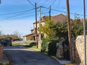 Las tres partes de Espirdo 7 Tizneros está junto al río Ciguiñuela.