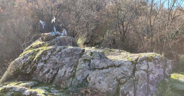 Celebración de la XII subida del Belén a la Madre en Tabanera del Monte 1 El Belén en su nuevo emplazamiento. /AYUNTAMIENTO PALAZUELOS DE ERESMA