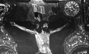 Leoncio Ajo Marugán, fotógrafo. Un segoviano en Cantabria 4 Cristo de la Agonía, en la Iglesia de Limpias.