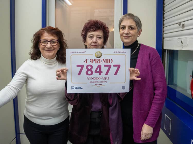 La Administración número 2 de Segovia reparte 200.000 euros del Sorteo de Navidad del 78.477. / HÉCTOR CRIADO