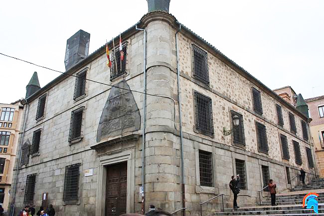 Muerte a ‘garrote’ en la Plaza Mayor 2 Del edificio de la Cárcel de Partido salió la comitiva hacía el patíbulo.