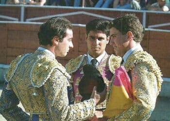 Enrique Ponce, Rivera Ordóñez y Rafael Matute, en la alternativa de El Espinar (2000).