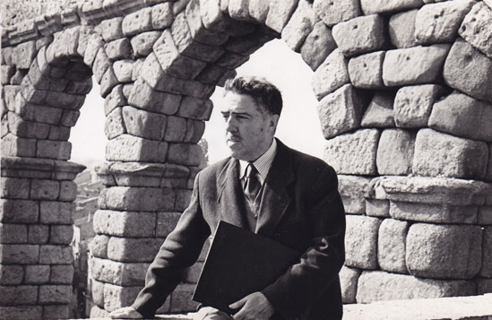 Juan de Contreras, marqués de Lozoya (III) 1 Viajó por todo el mundo, pero nunca dejó de venir a su ciudad natal y velar por ella. Fotografía de Riosalido.