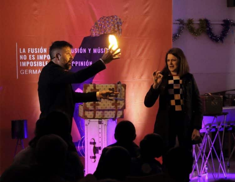 Las propuestas navideñas animan la programación del fin de semana en la provincia 1 Las propuestas navideñas animan la programación de un fin de semana en la provincia que también incluye rutas, conciertos y talleres / DIPUTACIÓN