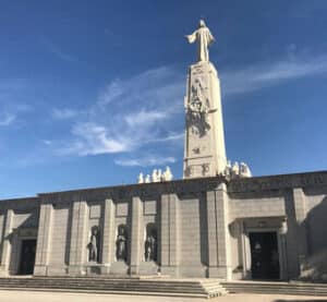 Cristo Rey de Veganzones, obra de Florentino Trapero 4 Monumento al Sagrado Corazón de Jesús en el Cerro de los Ángeles.