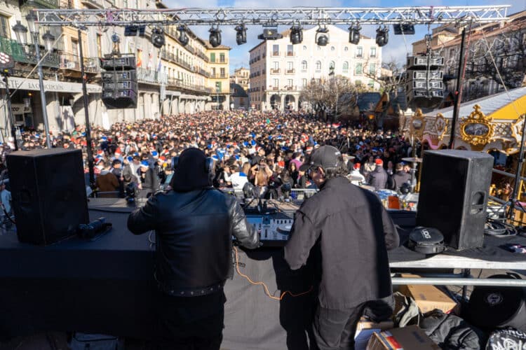 Tardebuena 2025 - Héctor Criado