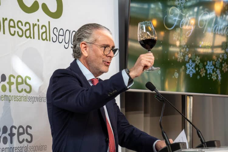 Vino Navidad FES - Héctor Criado