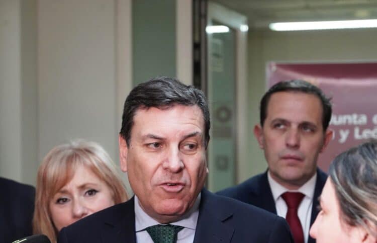 El consejero de Economía y Hacienda, Carlos Fernández Carriedo. Miriam Chacón / ICAL.