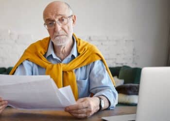 Ya es oficial: la Seguridad Social puede quitar la pensión no contributiva si incumples estos requisitos clave 4 Cobro de pensiones