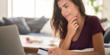 Confirmado: tres de cada cuatro españoles viven enganchados a suscripciones y la factura mensual no deja de crecer