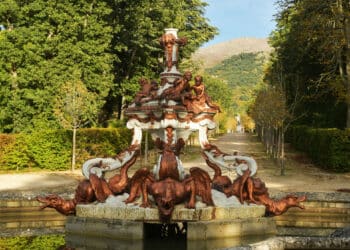 Fuente de Los Dragones Bajos, de Jean Thierri.