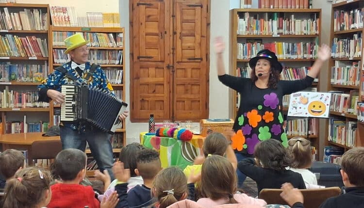 Talleres y sesiones de cuentacuentos centran el programa 'Navidad en la provincia' / FUNDACIÓN CAJA RURAL DE SEGOVIA