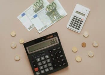 Hacienda lo hace oficial: este es el impuesto que deberás pagar si te toca la Lotería de Navidad y quieres darle dinero a tus hijos