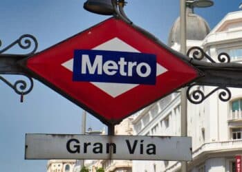 Una argentina entra al Metro de Madrid y alucina con lo que hace la gente: "Es una genialidad; en mi país no pasa" 12 Una argentina entra al Metro de Madrid y alucina con lo que hace la gente: "Es una genialidad; en mi país no pasa"