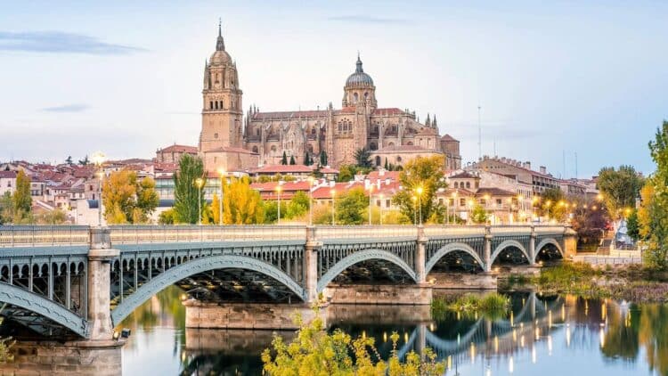 Ni Segovia ni Valladolid: esta ciudad de Castilla y León es la que tiene mayor esperanza de vida en España