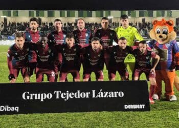 Equipo de la Segoviana que formó el pasado domingo ante el Rayo Cantabria./ JUAN MARTÍN-G. SEGOVIANA