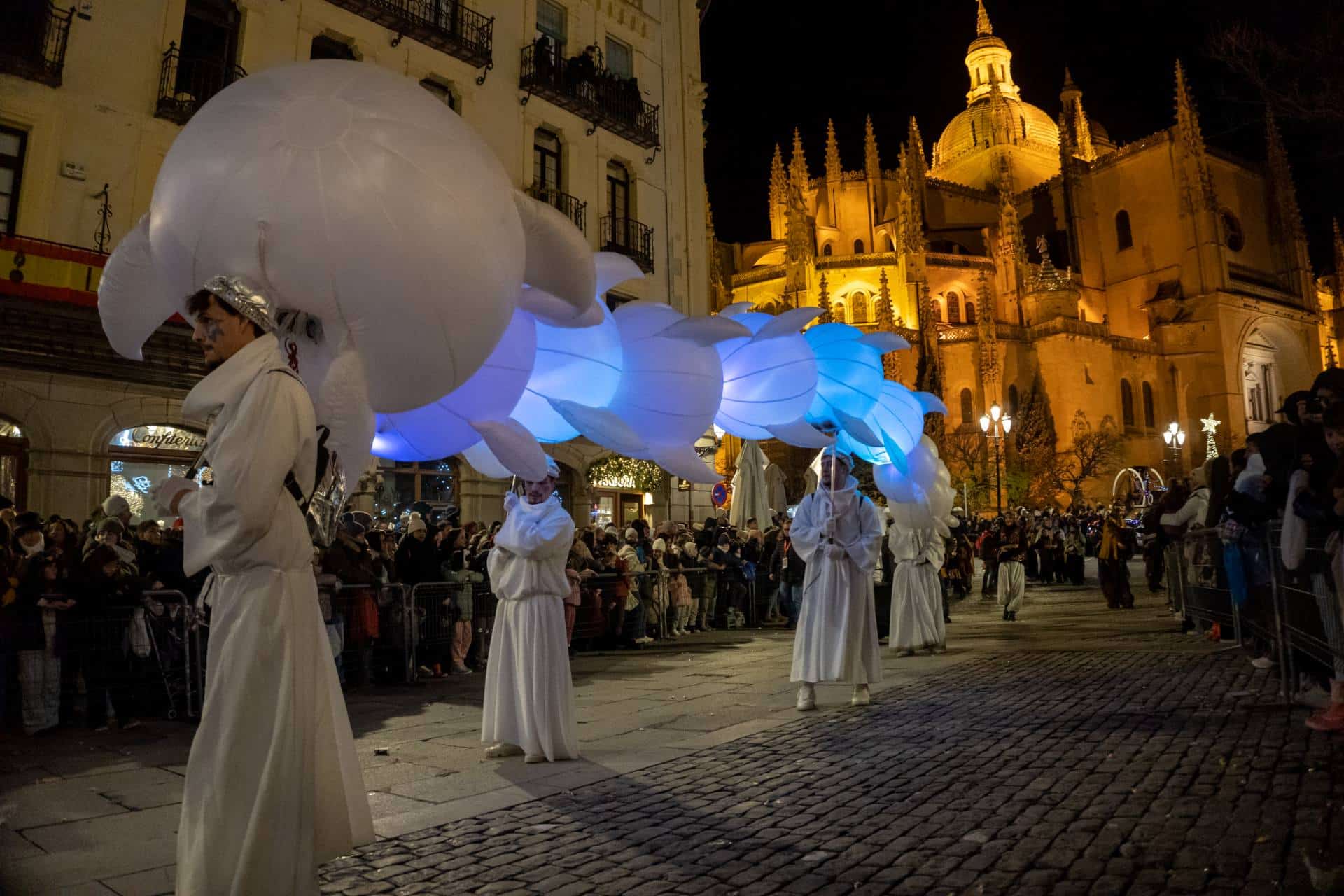 La magia pudo con el termómetro en la Cabalgata de Reyes 4 05 5w