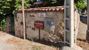 En las proximidades del palacio 3 La calle Riofrío desemboca en la SG-V-7212.