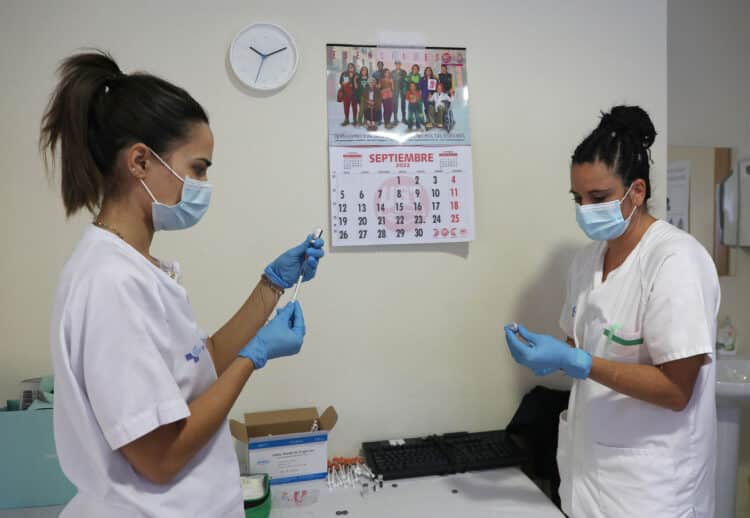 Castilla y León comienza el año con un ligero aumento de las infecciones respiratorias 1 Según los datos, disminuyen los casos de gripe y aumentan los de VRS. / Brágimo