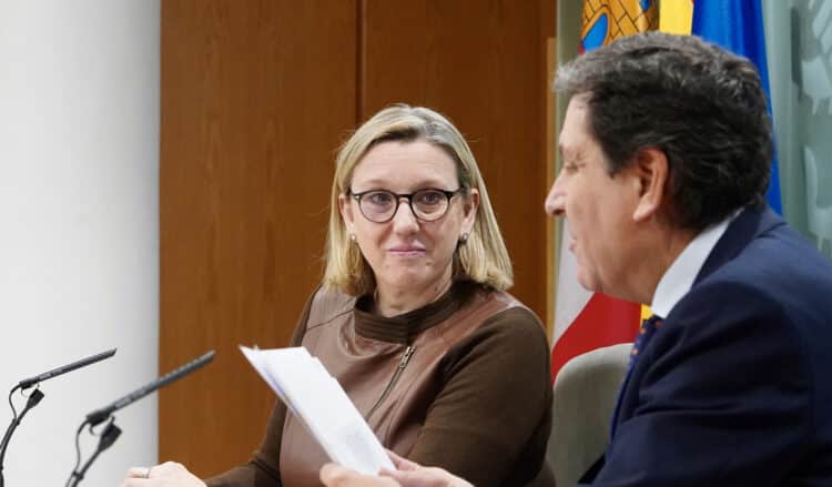 Isabel Blanco comparece en rueda de prensa tras el Consejo de Gobierno. / Miriam Chacón