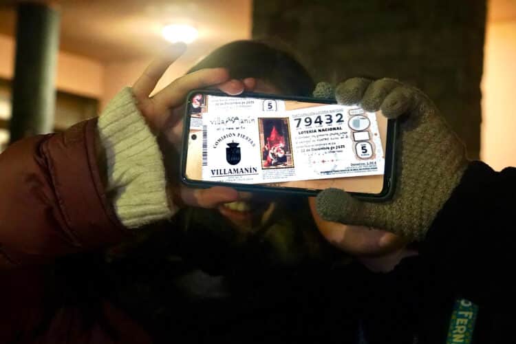 Los premiados tendrán que registrarse y manifestar si están conformes con el acuerdo. / Campillo