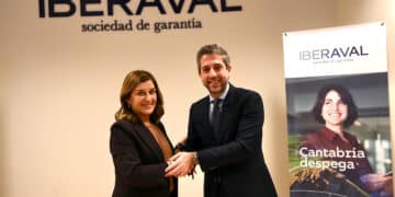 El presidente de Iberaval, César Pontvianne, durante la inauguración de la nueva sede en Cantabria.